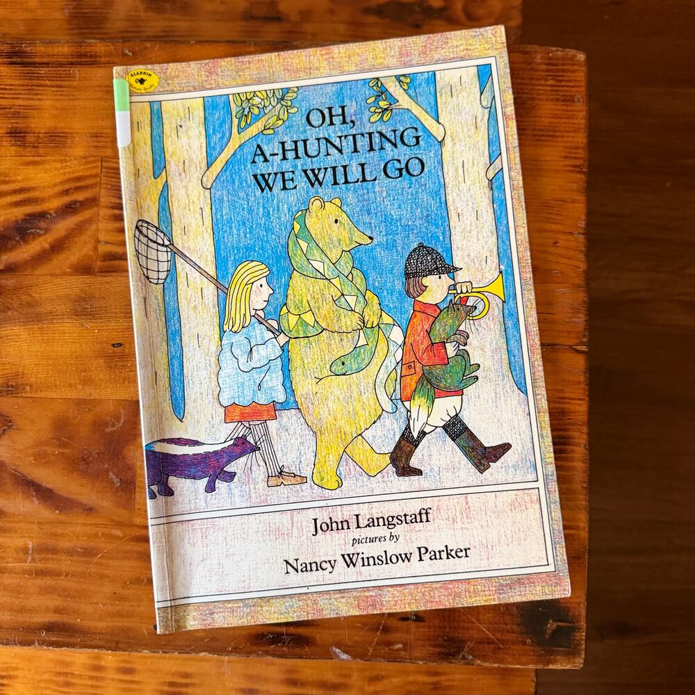 Vintage 1991 Oh, A-Hunting We Will Go Paperback Book